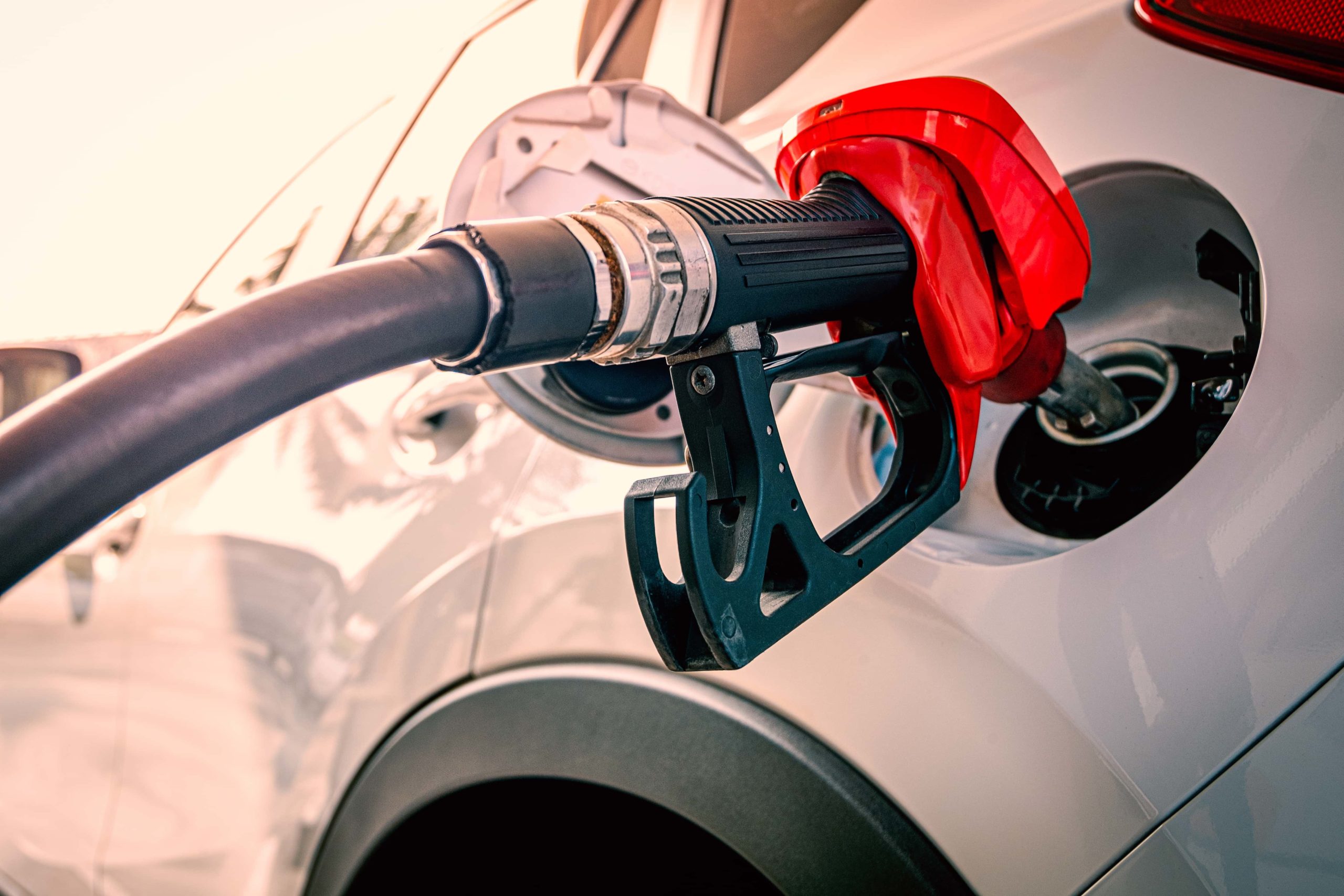 Best Gas Rewards Programs 2023: Earn Fuel Discounts & More