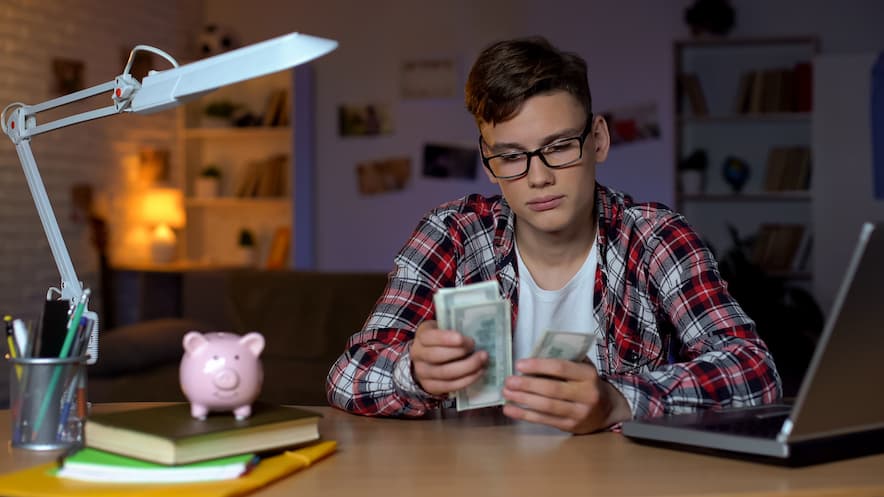 How to Make Money Online as a Teenager